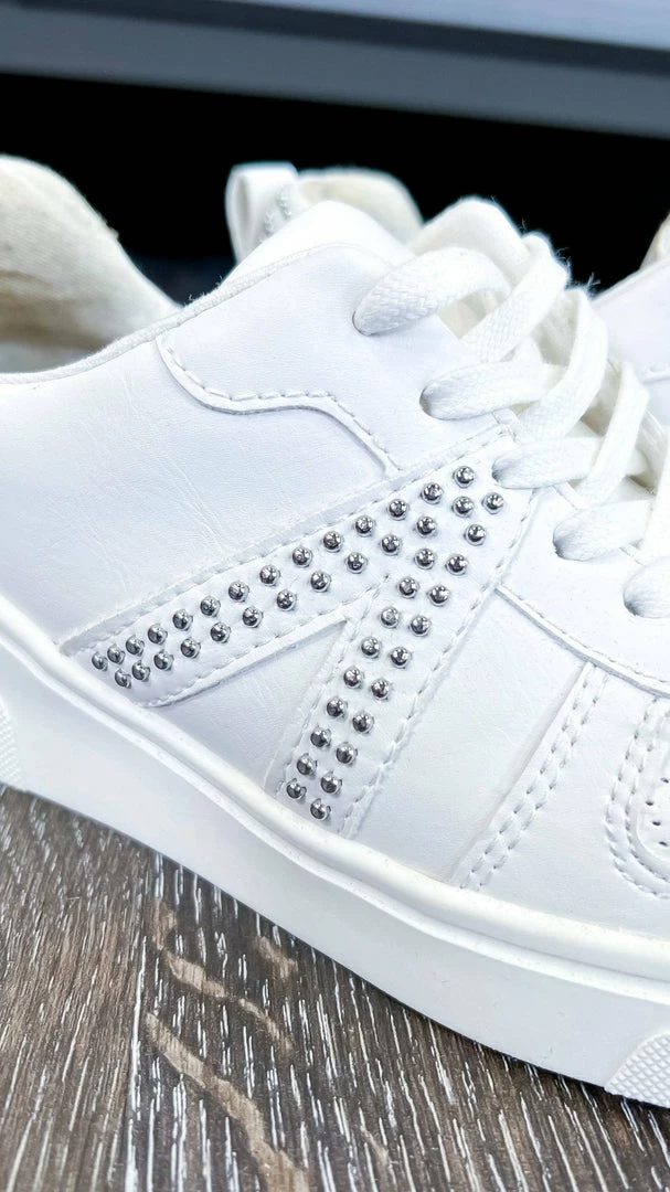 MIA White Alta Sneakers SHOES