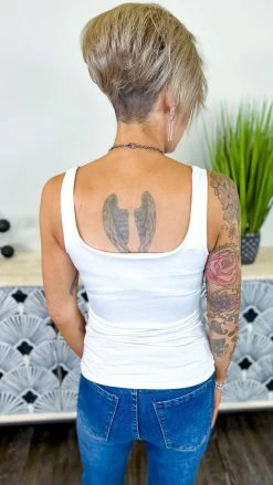 The ZigZag Stripe TOPS & TUNICS White Basic Brami