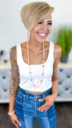 The ZigZag Stripe White Crop Brami Bramis