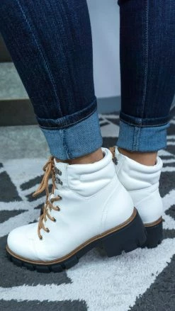 MIA SHOES White Karrus Booties