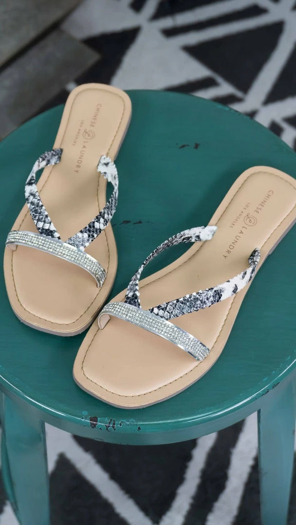 Chinese Laundry SHOES White Selfie Sandals