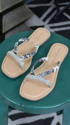 Chinese Laundry SHOES White Selfie Sandals