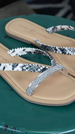 Chinese Laundry SHOES White Selfie Sandals