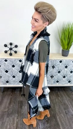Your Fashion Wholesale White Winter Weather Vest