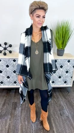 Your Fashion Wholesale White Winter Weather Vest