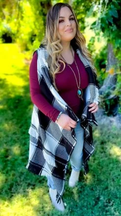 Your Fashion Wholesale White Winter Weather Vest