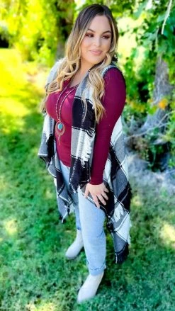 Your Fashion Wholesale White Winter Weather Vest