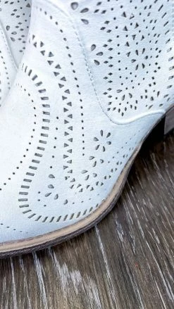 Very G White Zest Booties SHOES