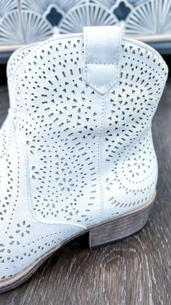 Very G White Zest Booties SHOES
