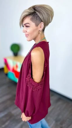 The ZigZag Stripe Long Sleeve Tops Wine Always Chic Top