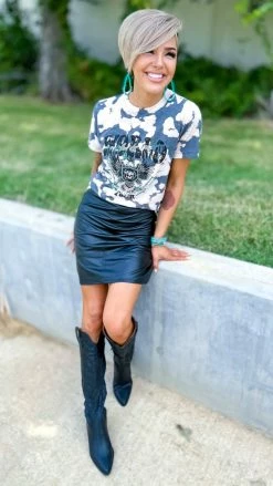 Southern Bliss World Tour Bomba Tee