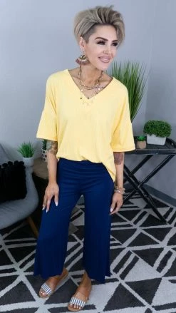 The ZigZag Stripe TOPS & TUNICS Yellow What Rules Top [NO RETURNS]