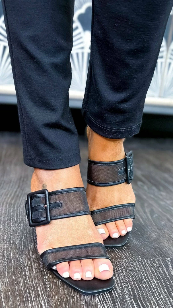 Chinese Laundry SHOES Yippy Heels