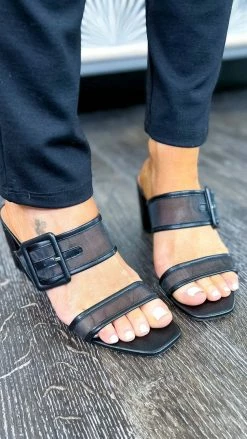 Chinese Laundry SHOES Yippy Heels