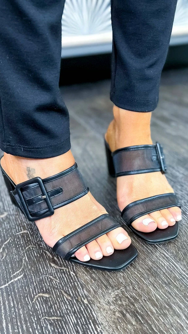 Chinese Laundry SHOES Yippy Heels