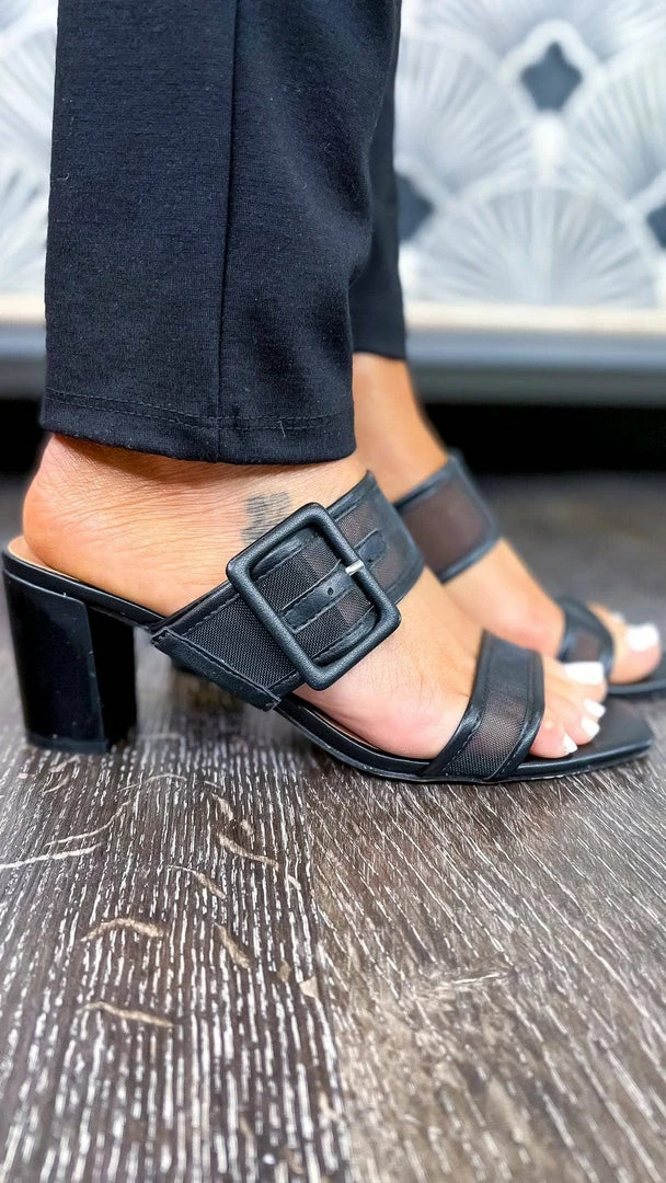 Chinese Laundry SHOES Yippy Heels