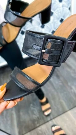 Chinese Laundry SHOES Yippy Heels