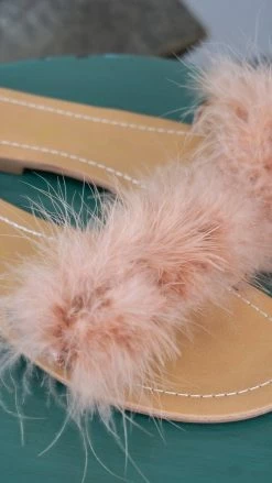 Chinese Laundry SHOES Zoey Sandals